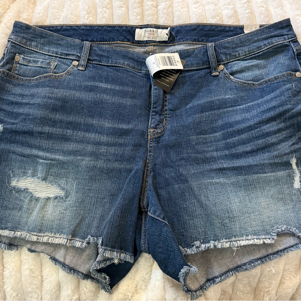 Torrid Jean shorts set of 2 size 22